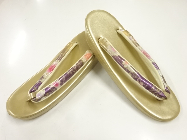 JAPANESE KIMONO / JAPANESE-STYLE ZORI (SIZE 3L)